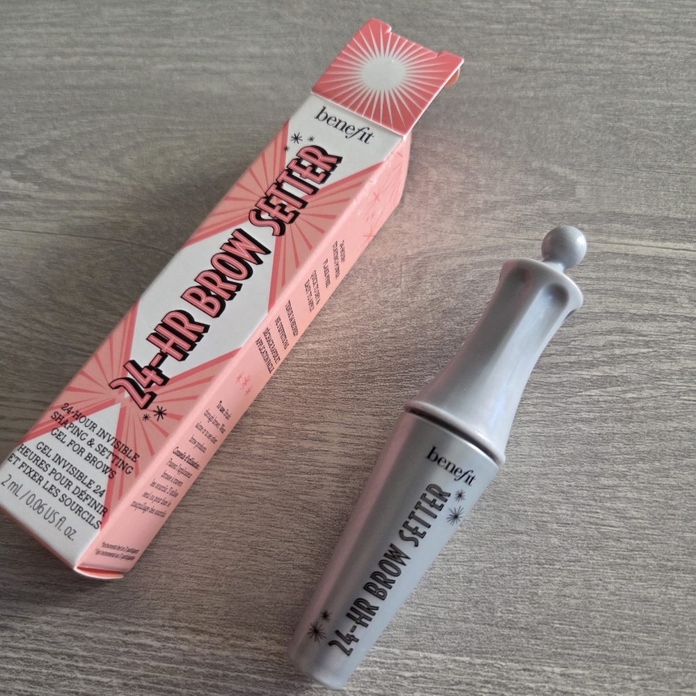 Benefit 24-HR Brow Setter